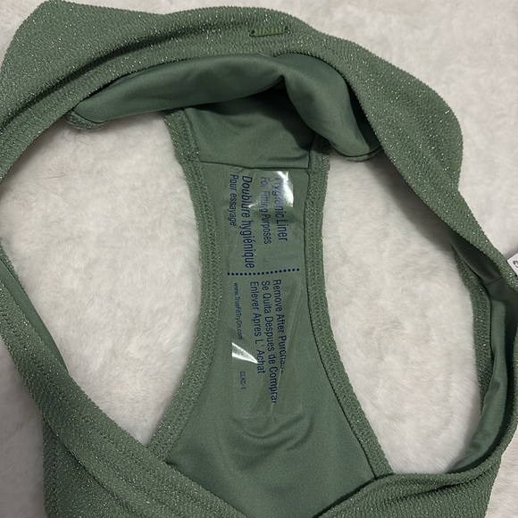 Pink Victoria’s Secret bikini bottoms - Picture 3 of 3